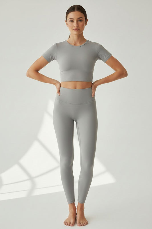 BOJUN women's seamless grey super-stretch nylon short sleeve crop tee with crew neck.